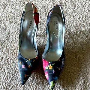 GUESS Black Pumps - Size 10